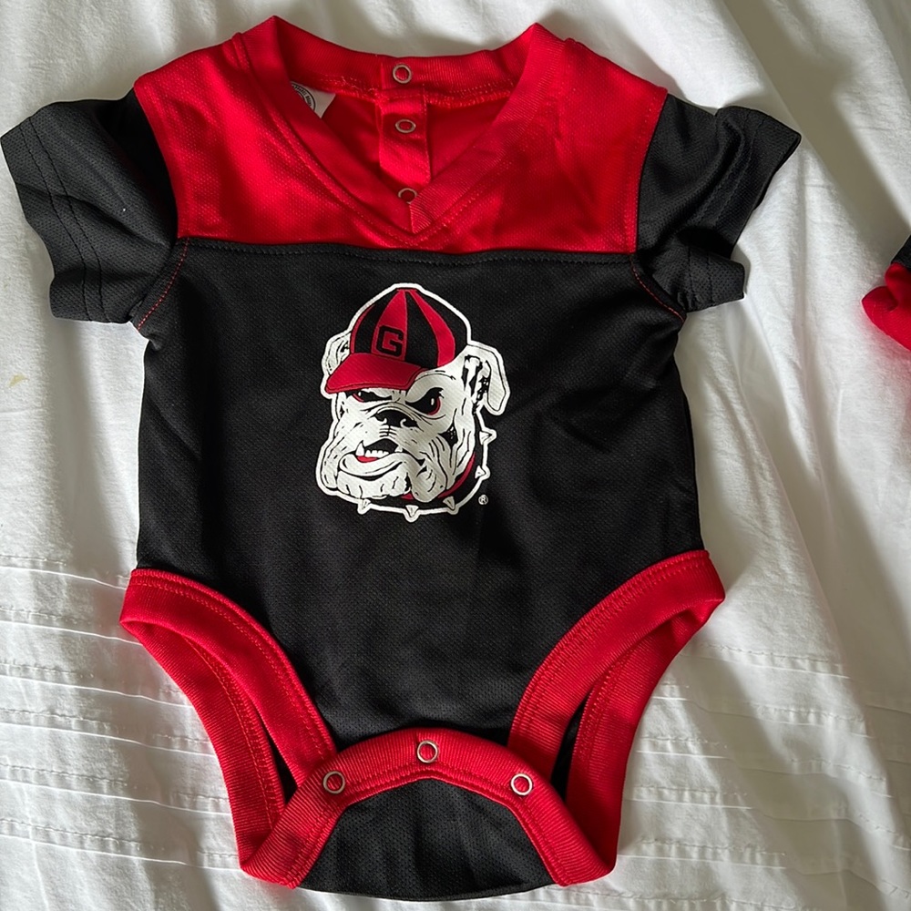 UGA- University of Georgia onesie 0-3 months